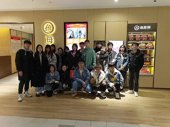 365英国上市公司