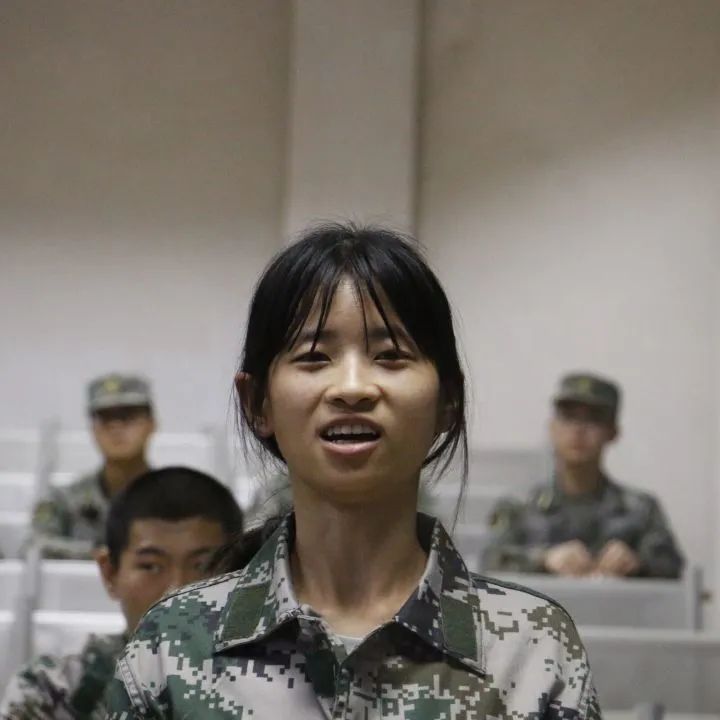 365英国上市公司