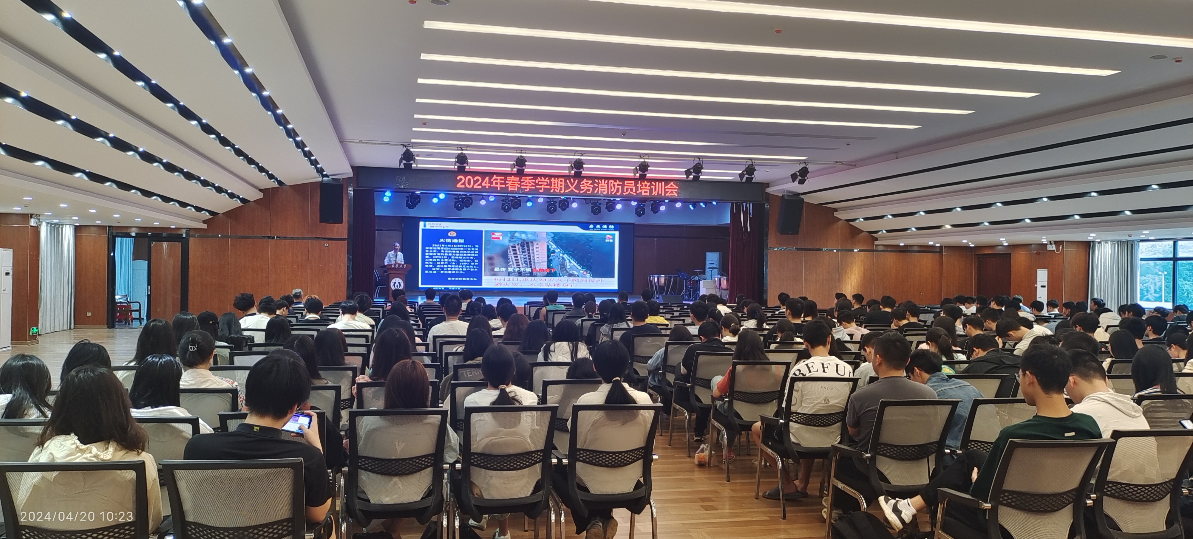 365英国上市公司