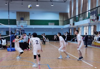 365英国上市公司