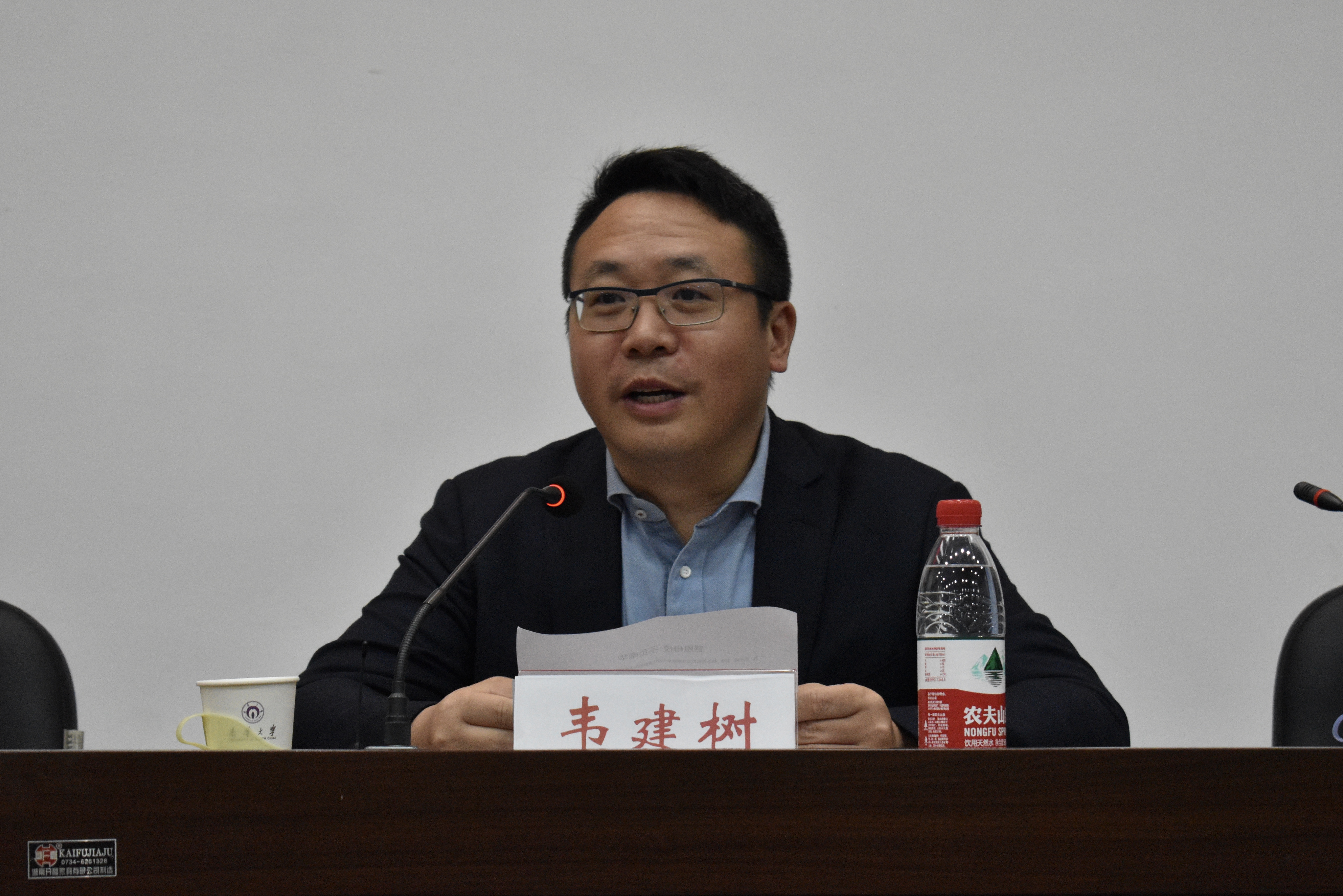 365英国上市公司