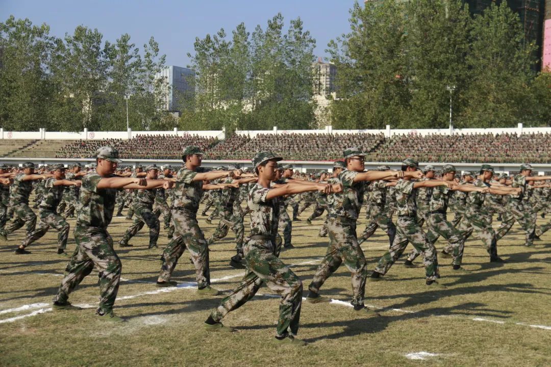 365英国上市公司