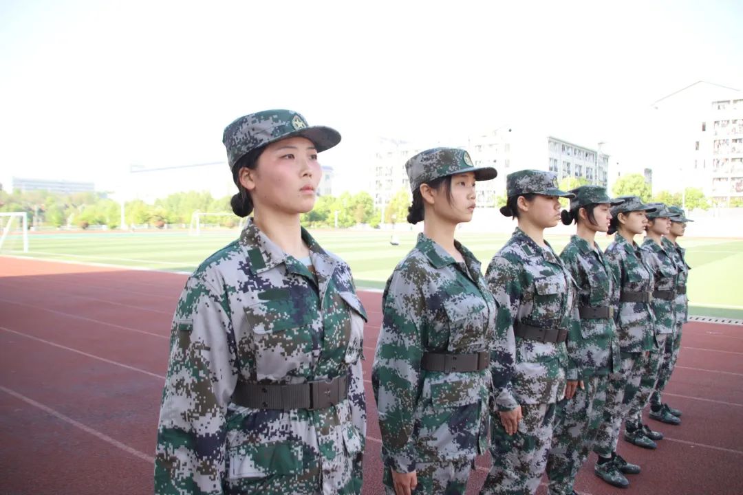 365英国上市公司