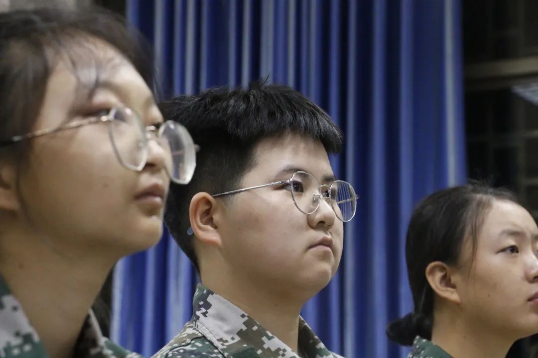 365英国上市公司