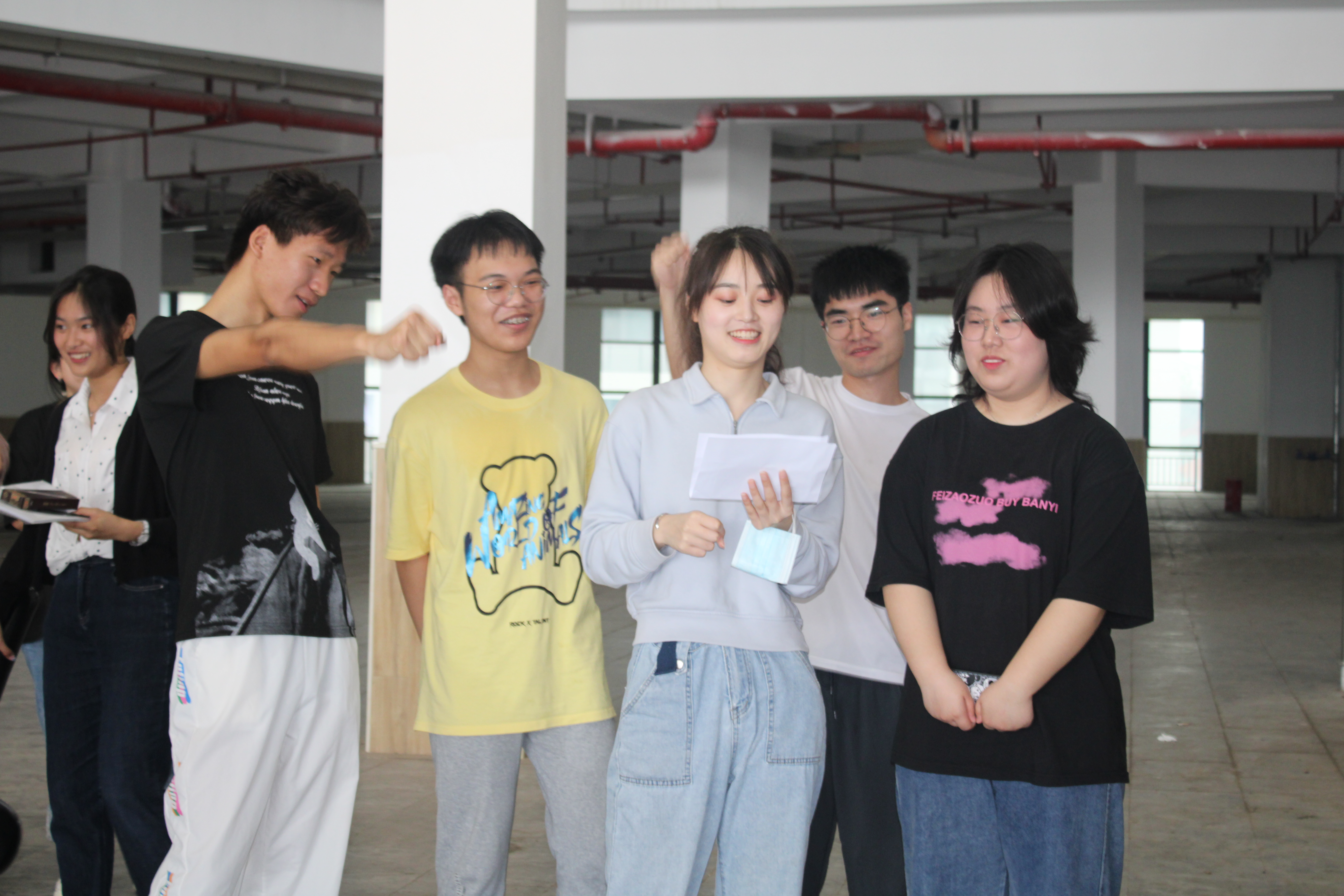 365英国上市公司