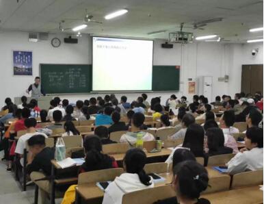 365英国上市公司