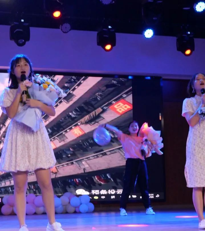 365英国上市公司