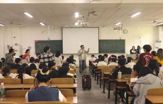 365英国上市公司