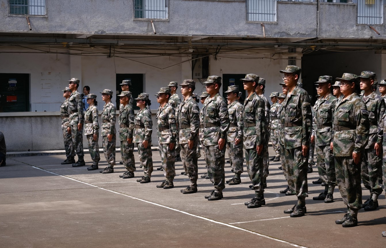 365英国上市公司