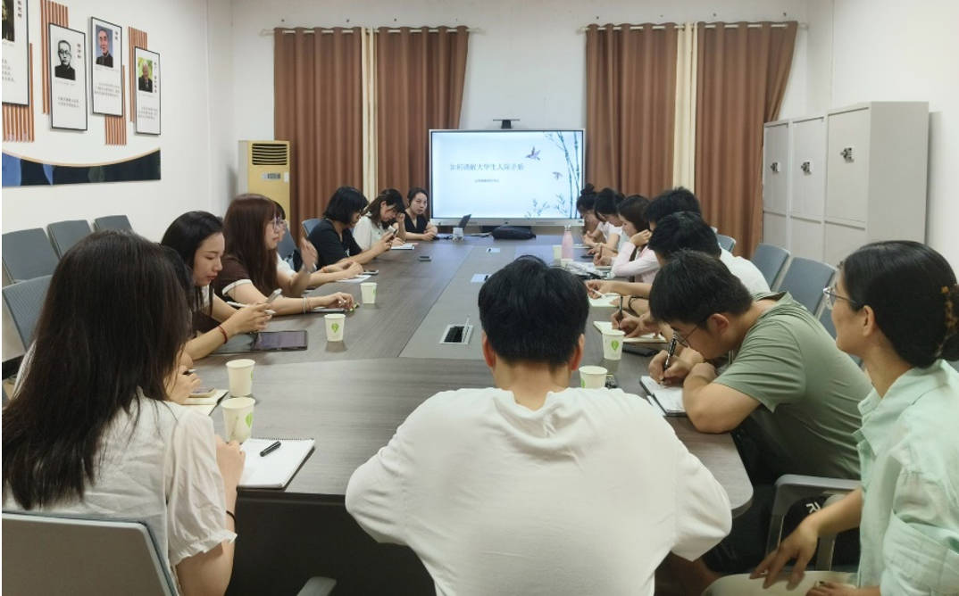 365英国上市公司