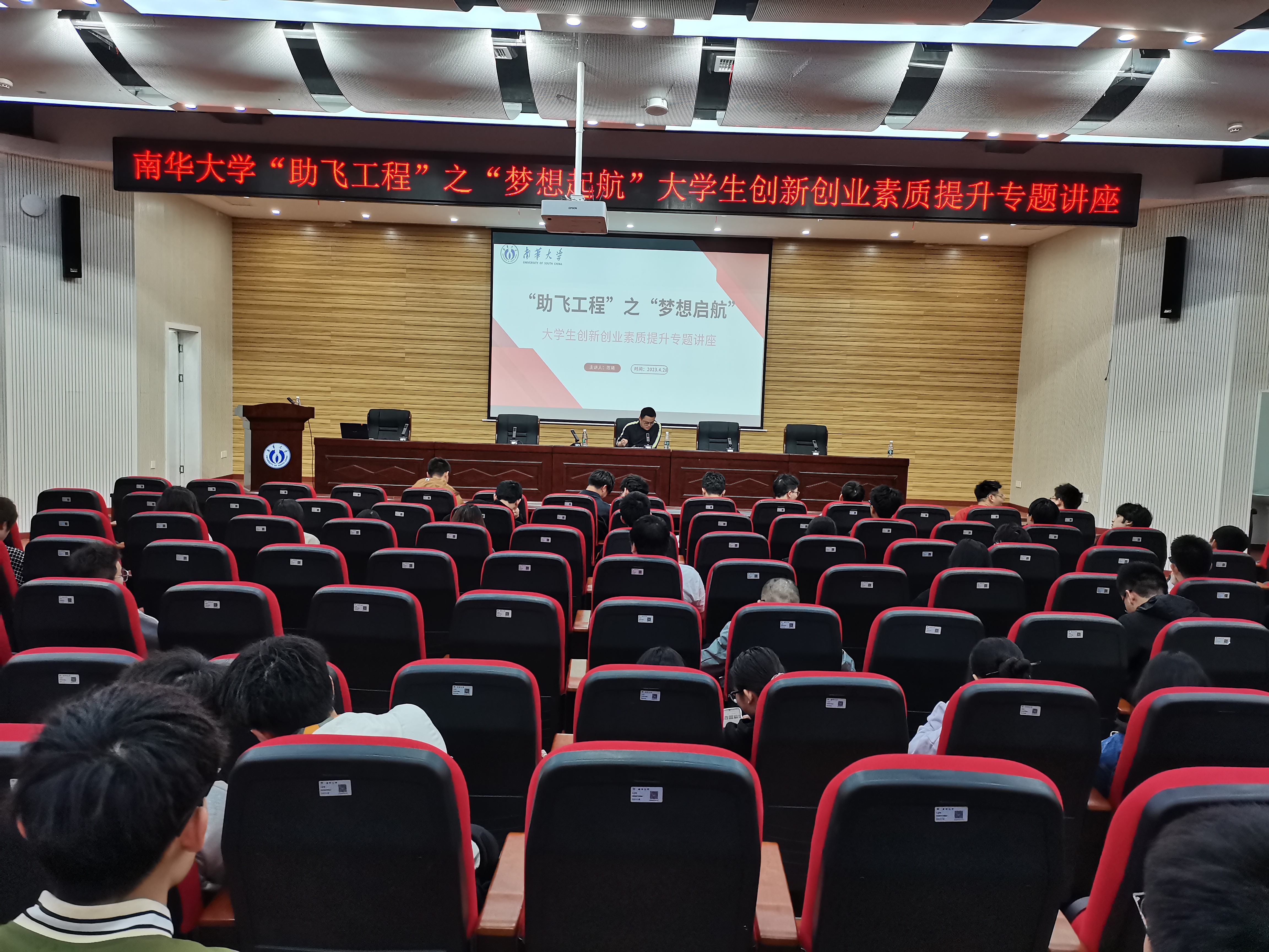 365英国上市公司