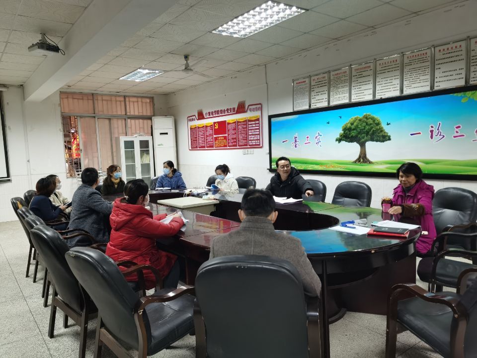 365英国上市公司