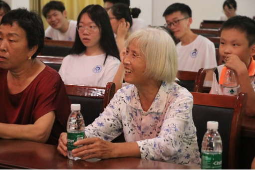 365英国上市公司