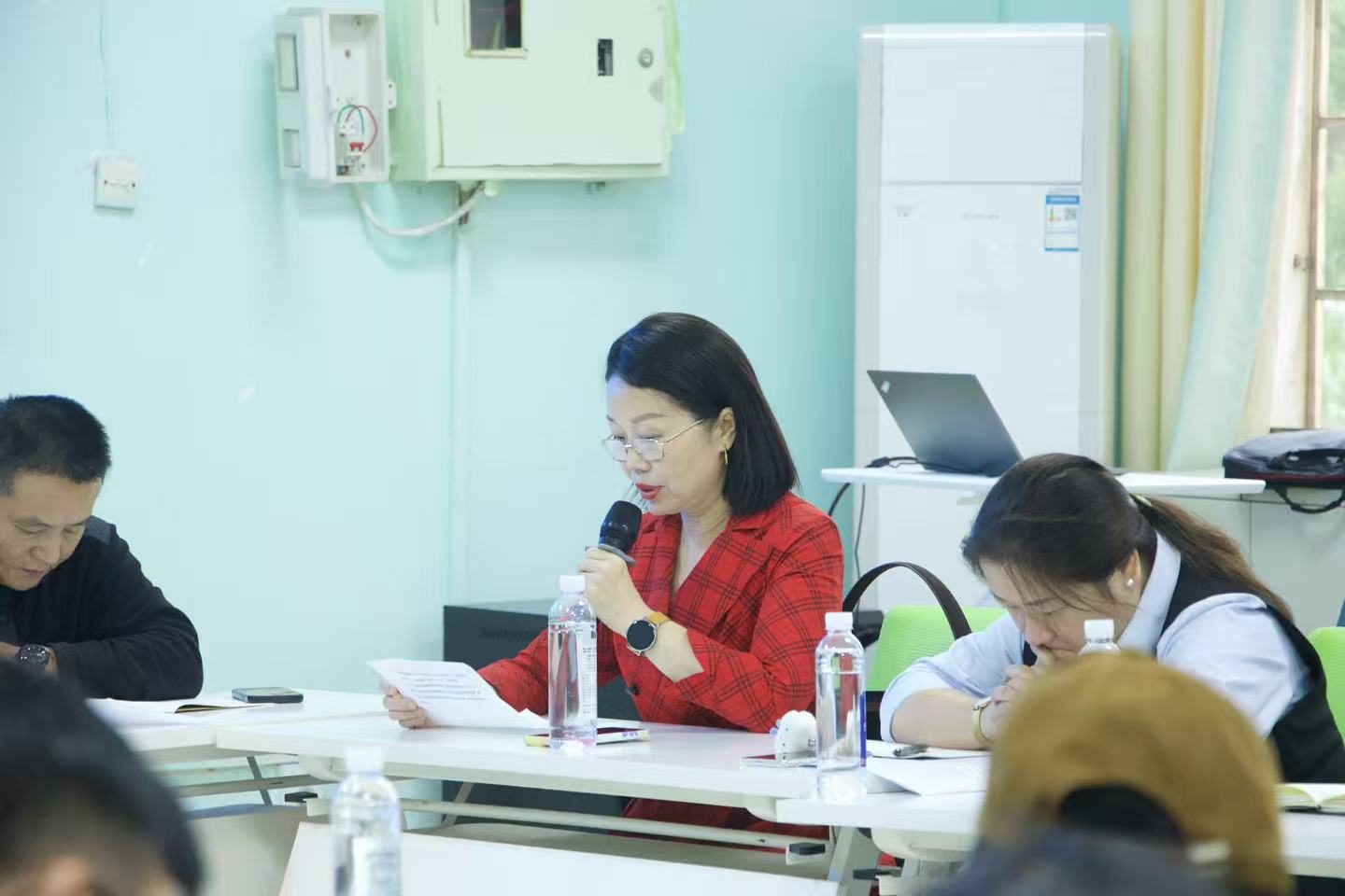 365英国上市公司