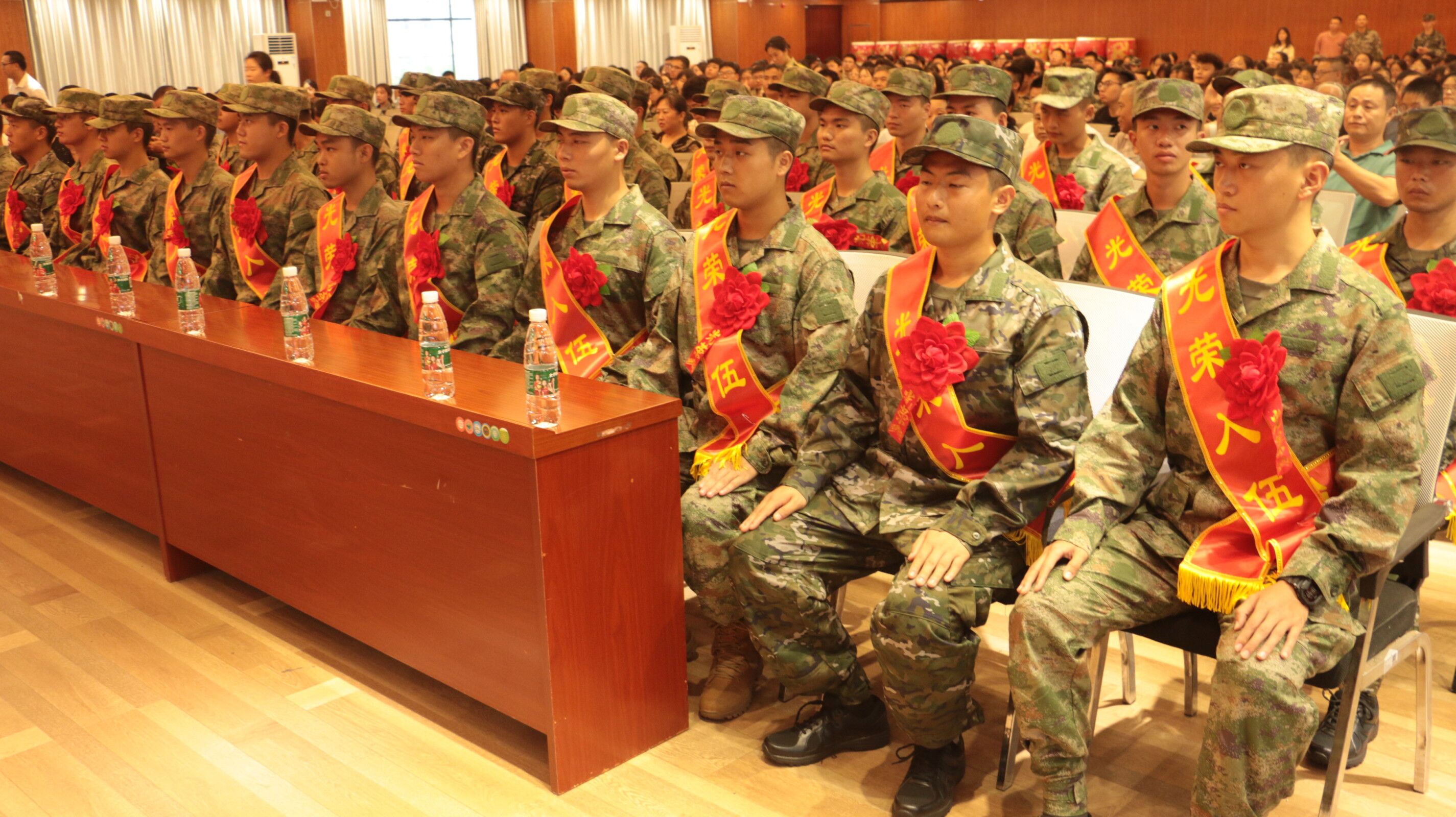 365英国上市公司