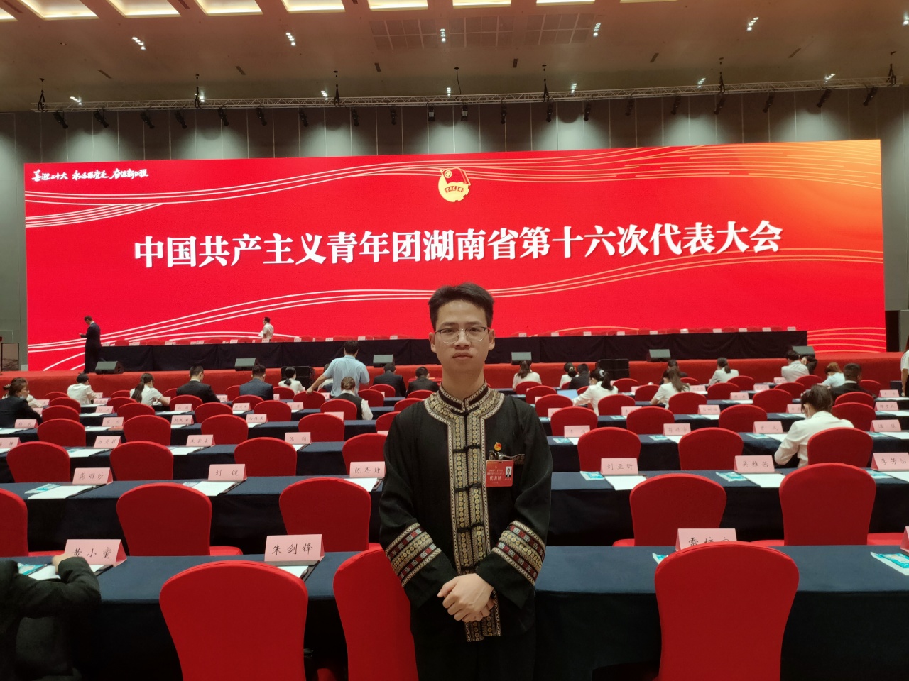 365英国上市公司