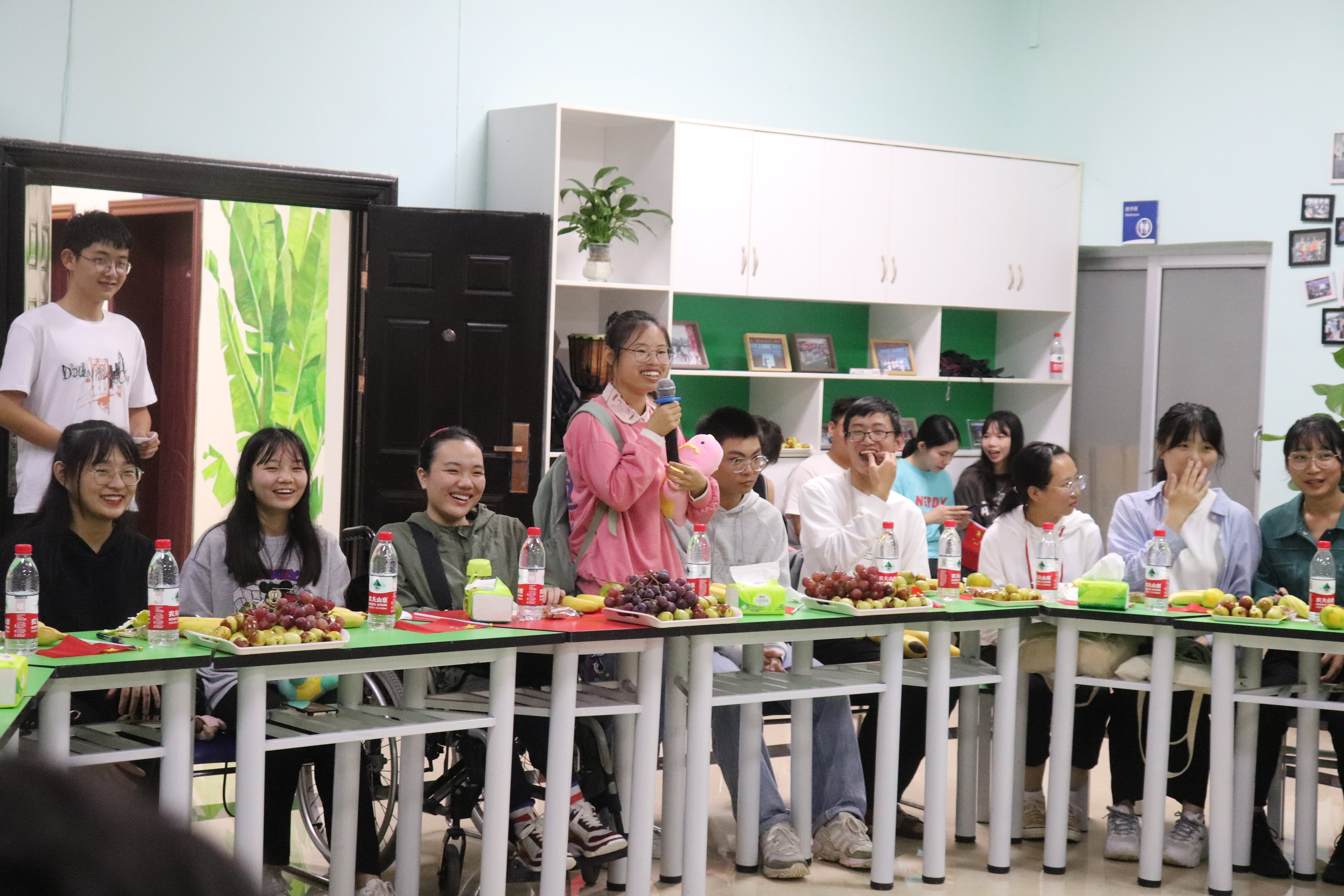 365英国上市公司