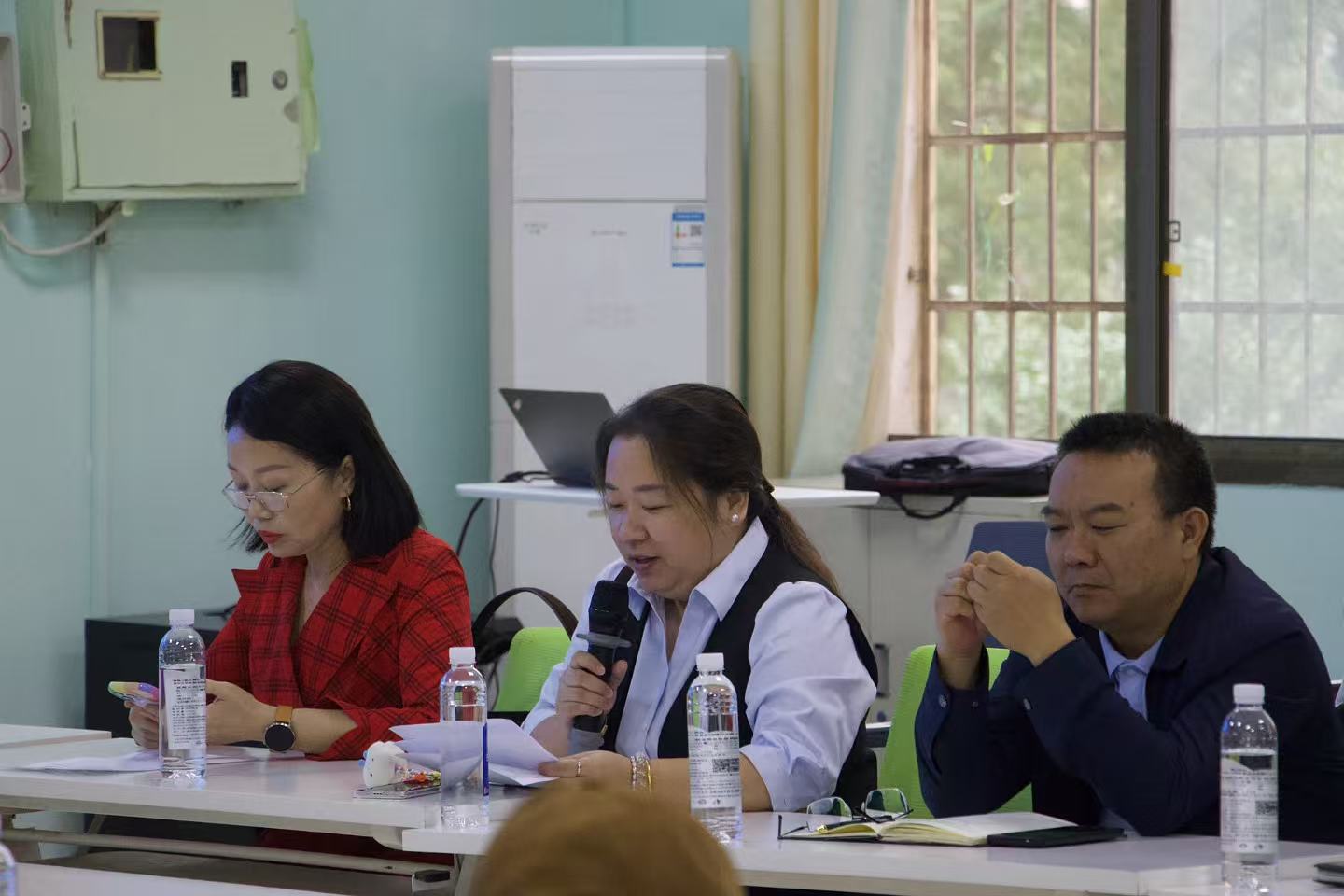 365英国上市公司