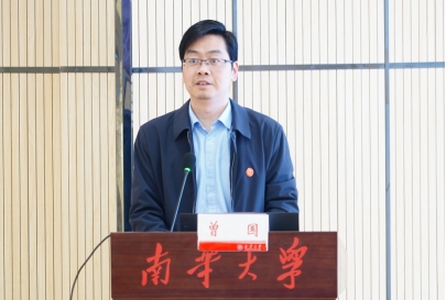 365英国上市公司