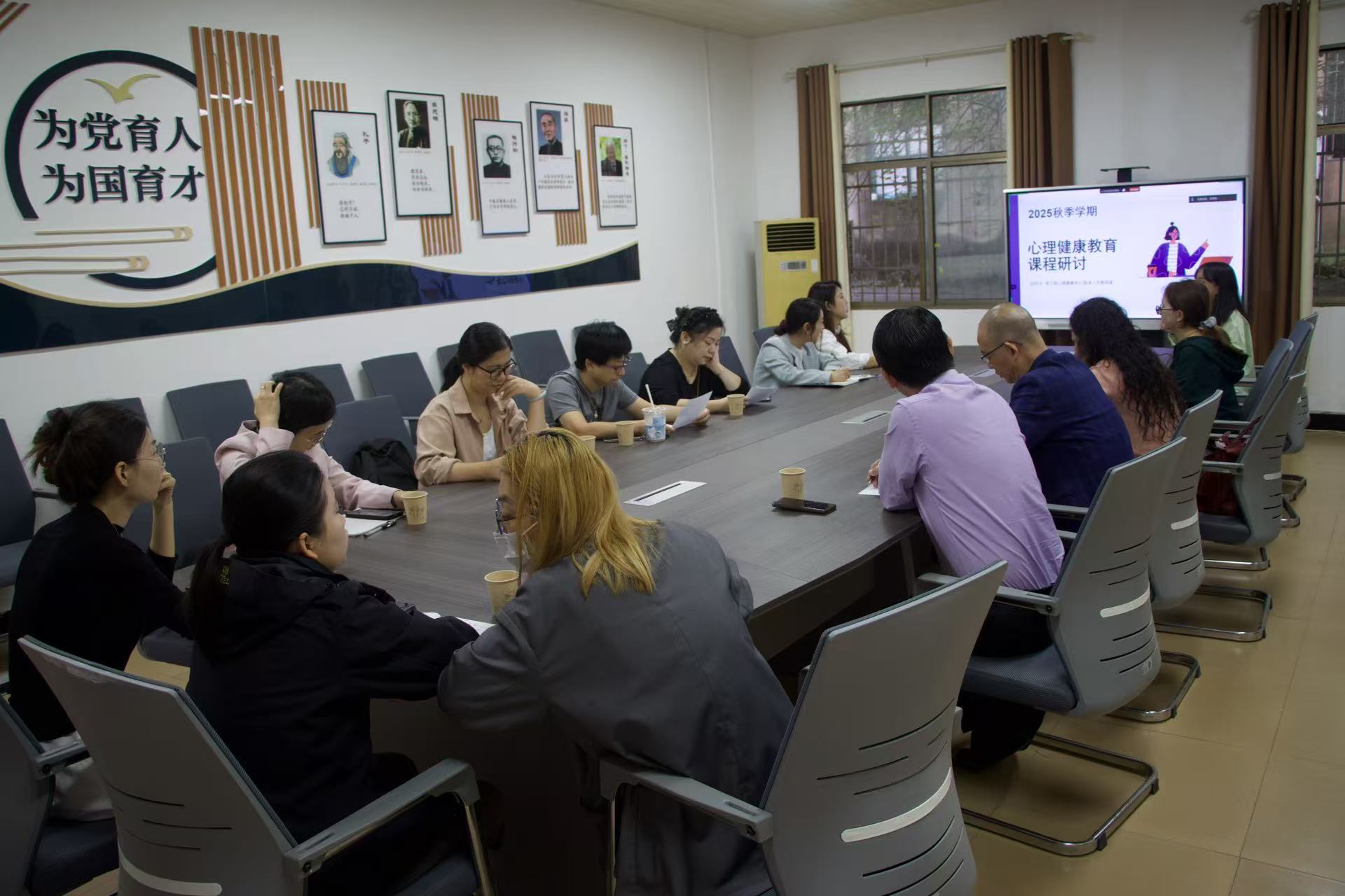 365英国上市公司