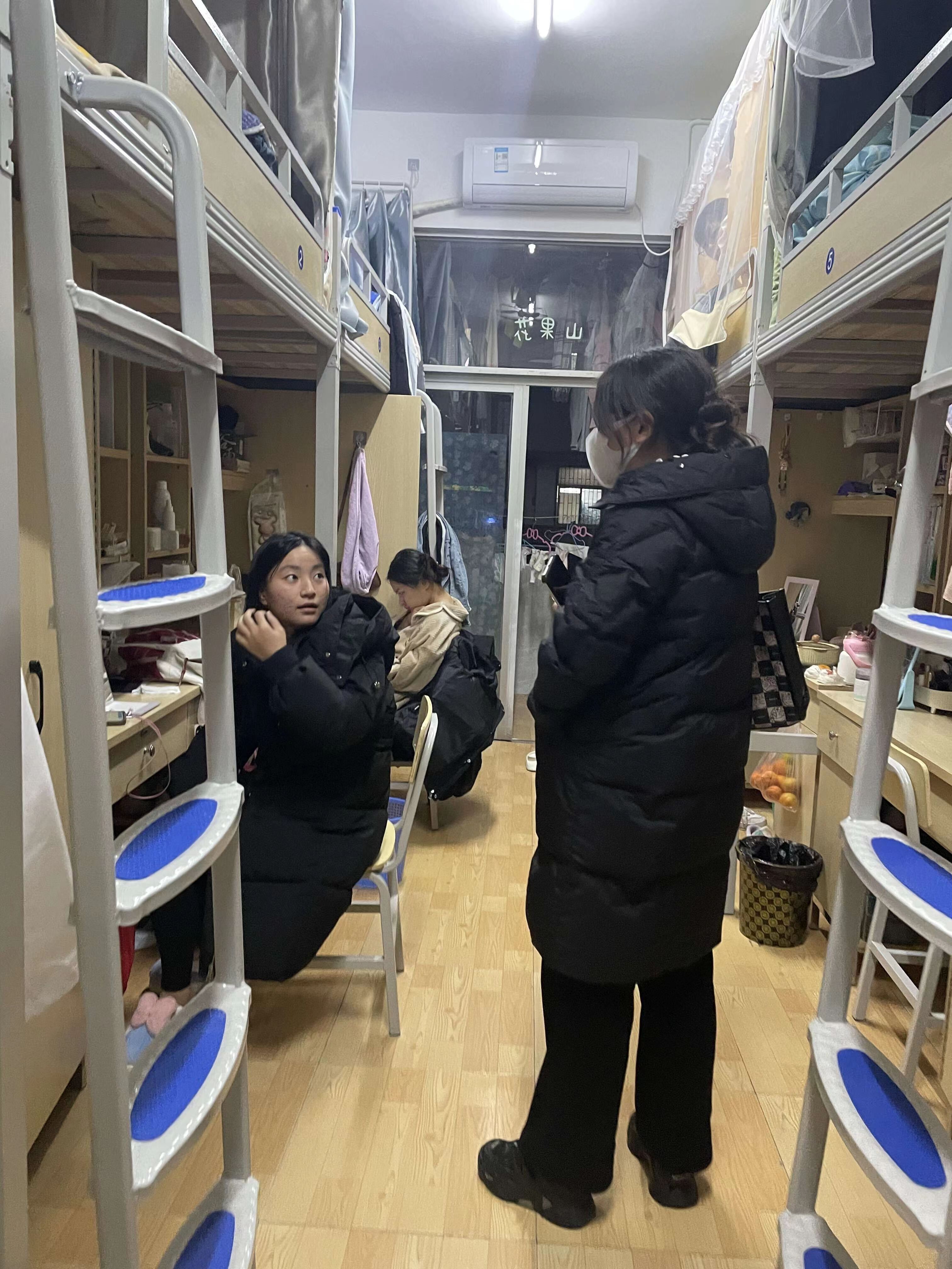 365英国上市公司