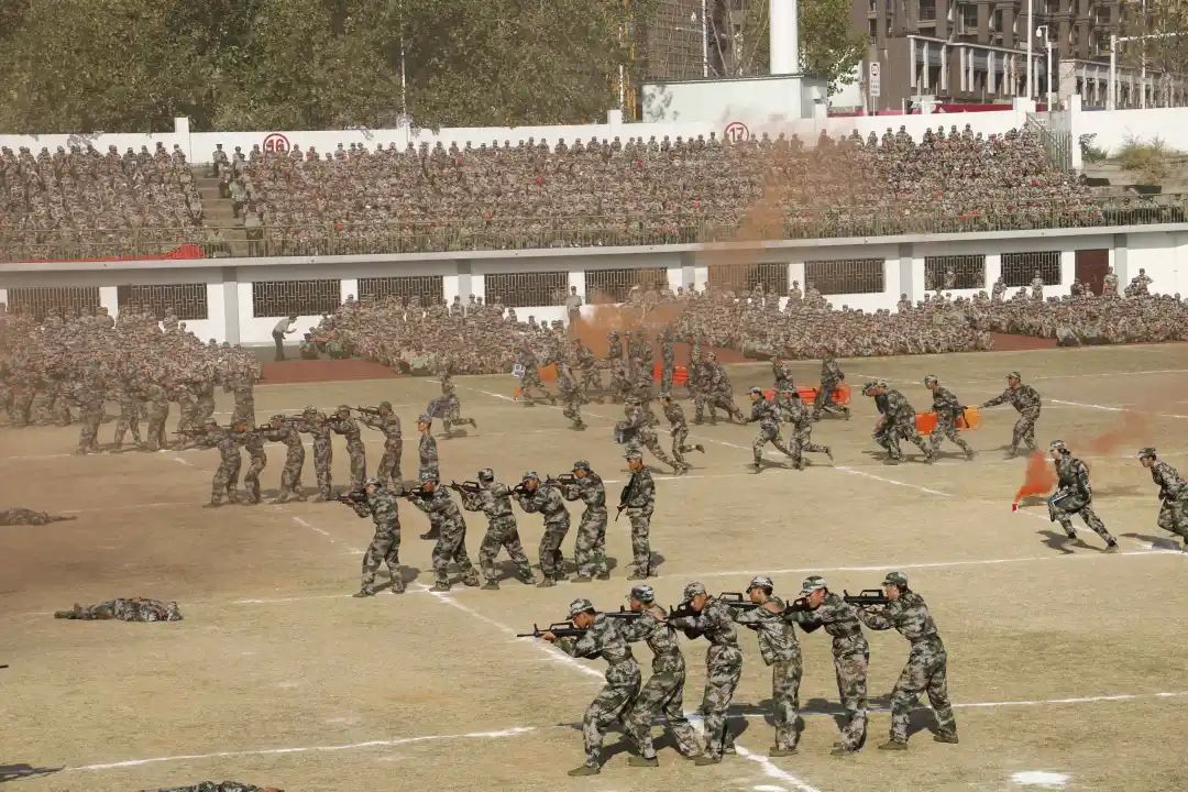 365英国上市公司