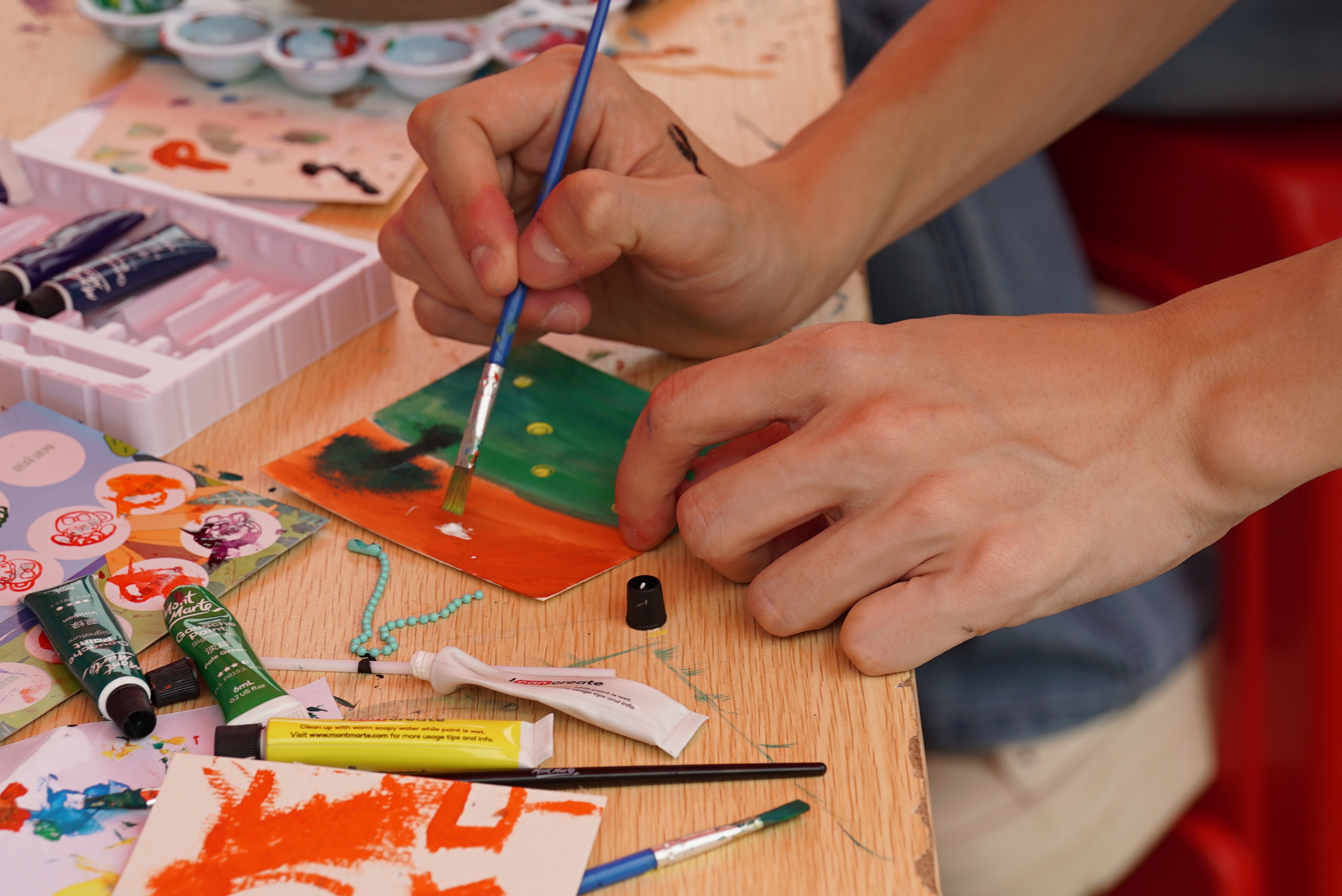 365英国上市公司