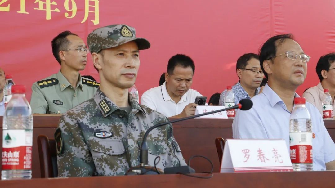 365英国上市公司