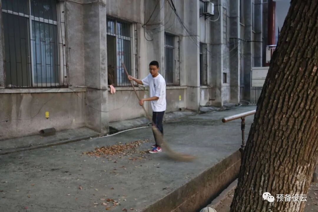 365英国上市公司