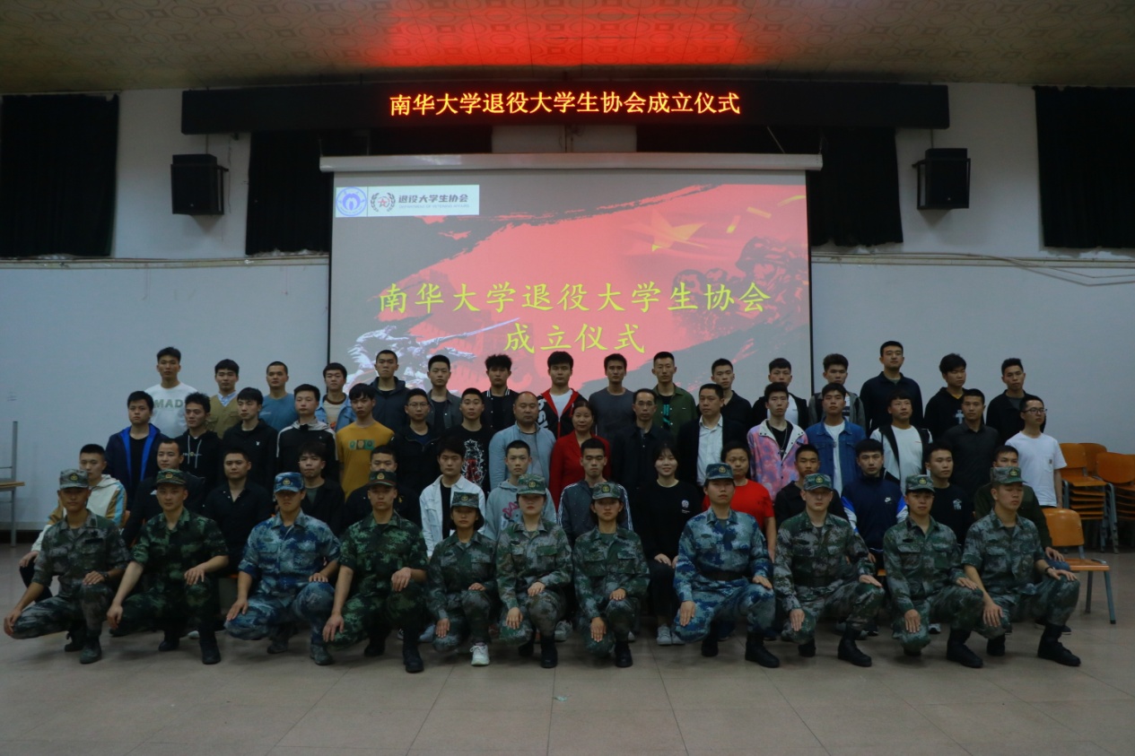 365英国上市公司