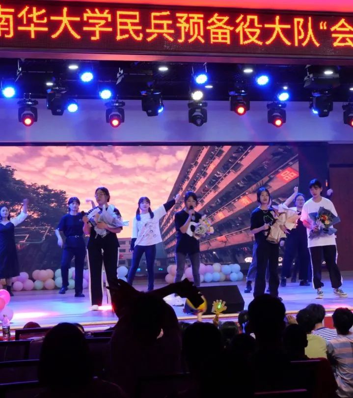 365英国上市公司