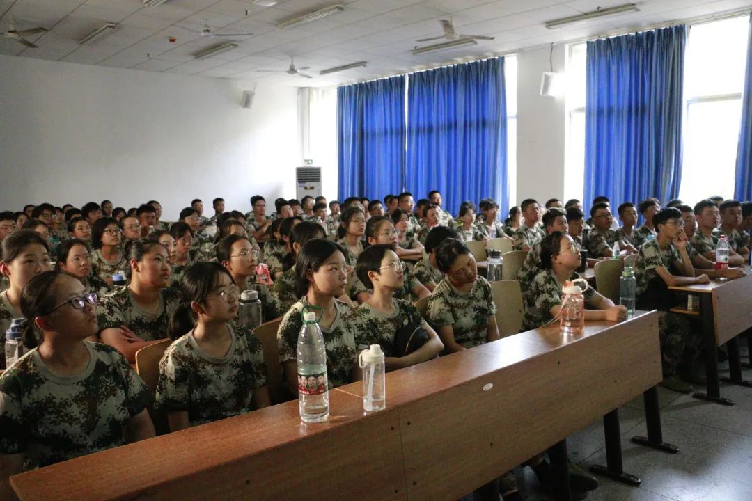 365英国上市公司