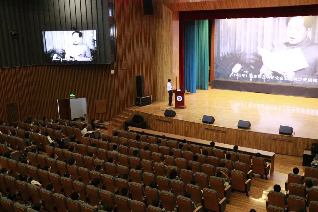 365英国上市公司