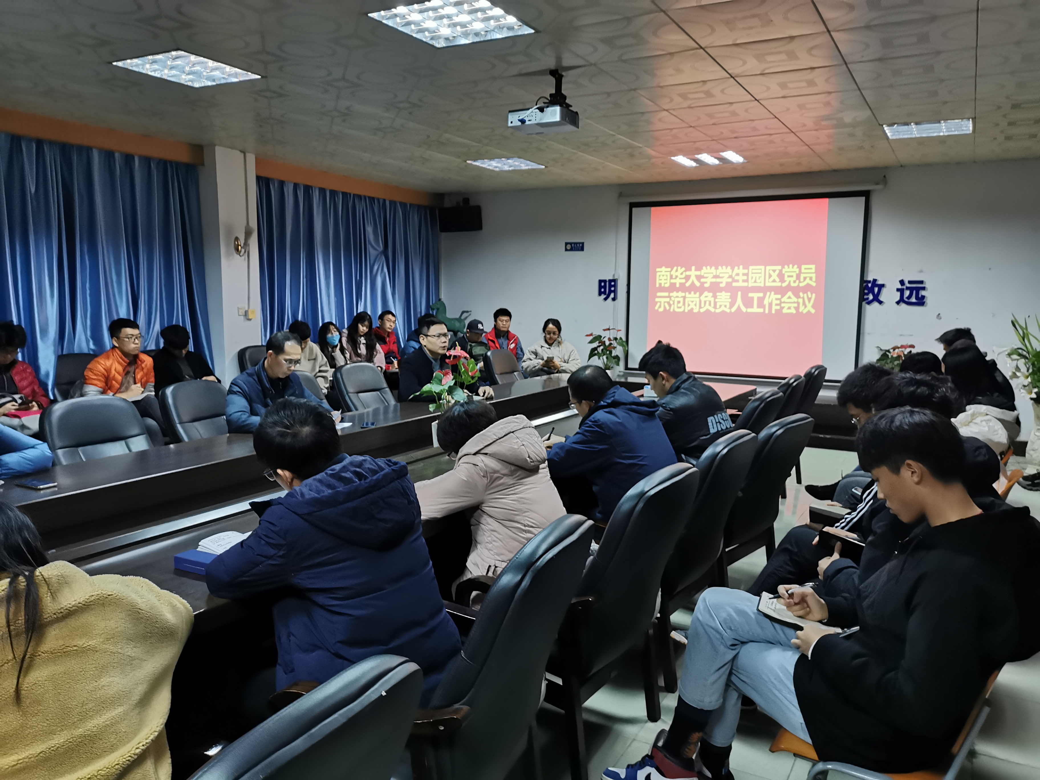 365英国上市公司