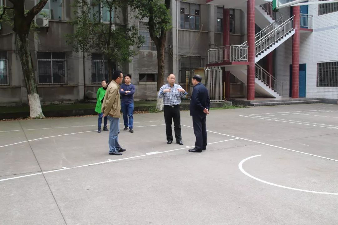 365英国上市公司