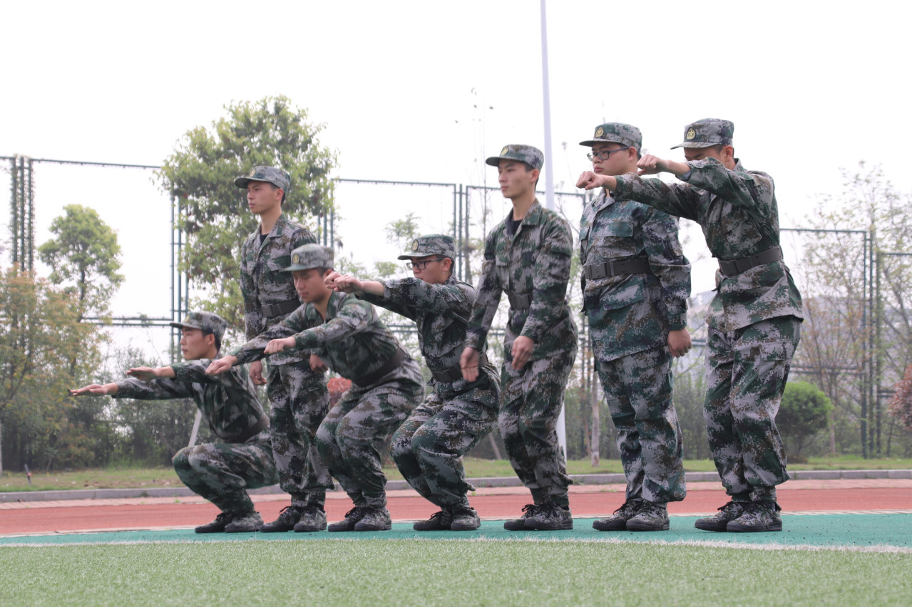 365英国上市公司