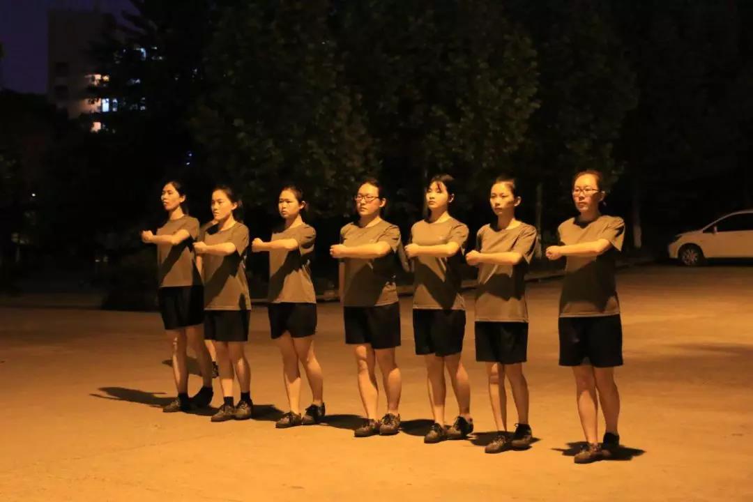 365英国上市公司