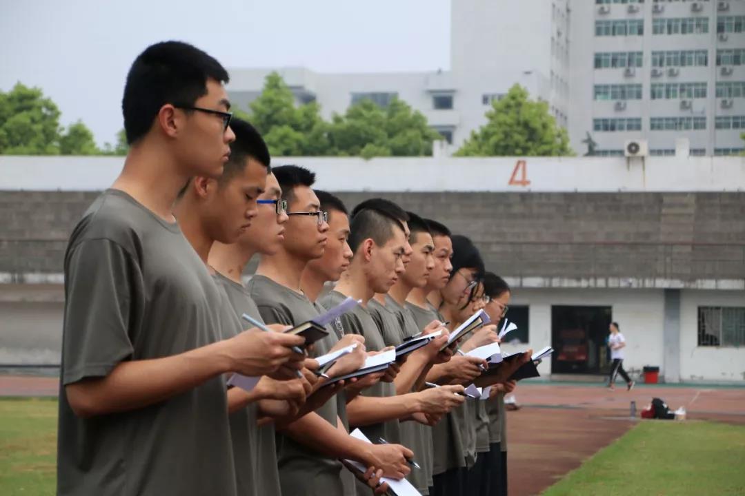 365英国上市公司