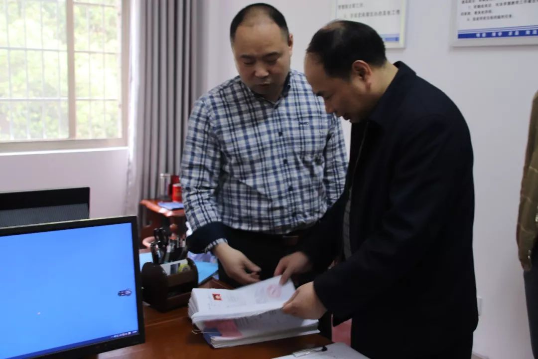 365英国上市公司