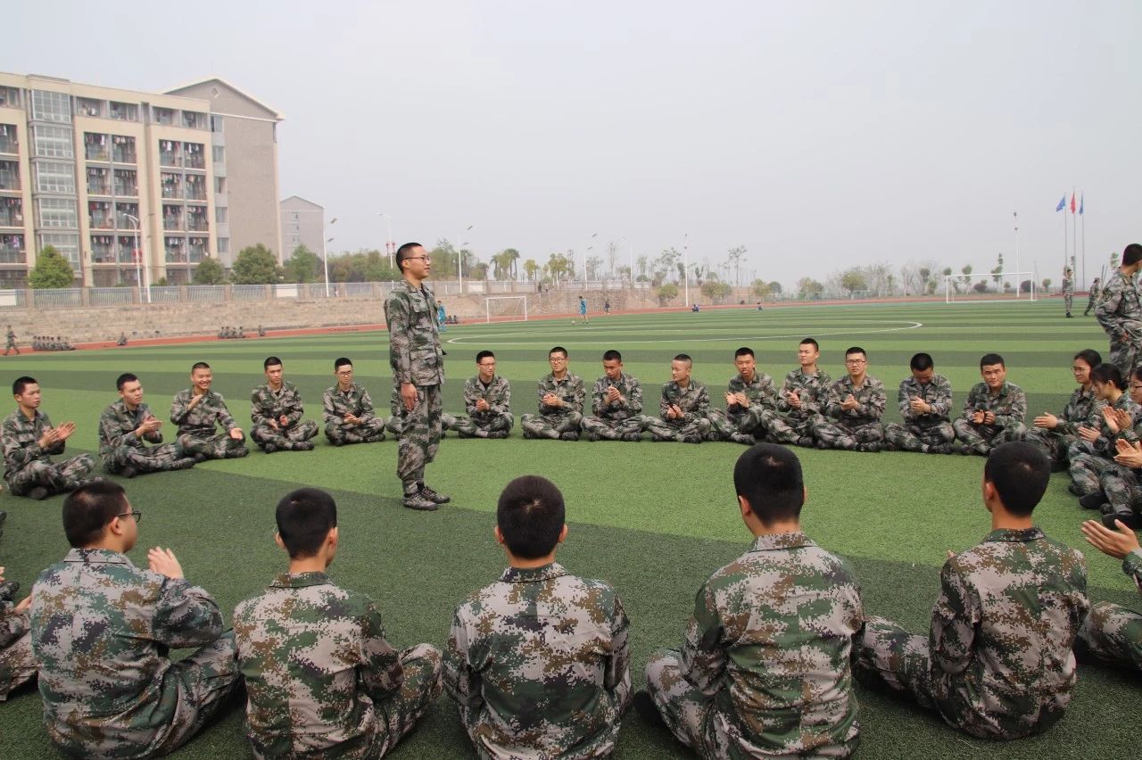 365英国上市公司