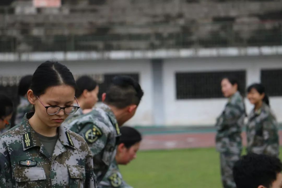 365英国上市公司