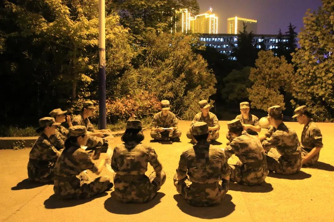 365英国上市公司