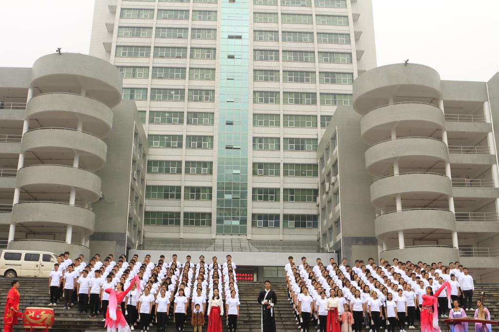 365英国上市公司