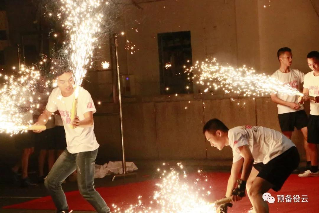 365英国上市公司