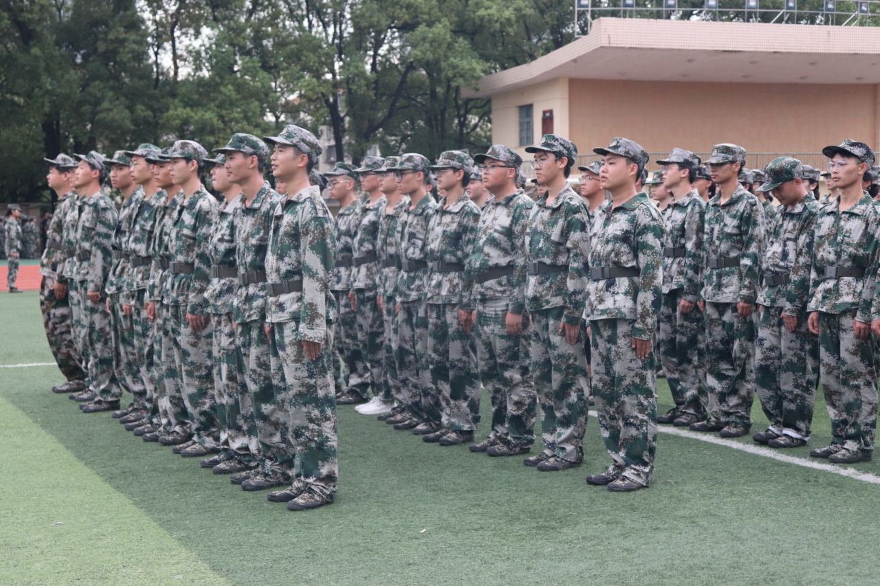 365英国上市公司