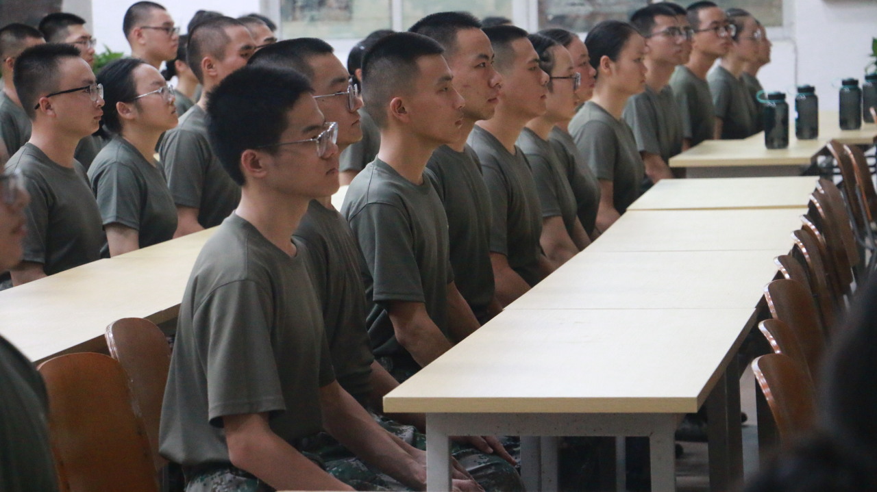 365英国上市公司